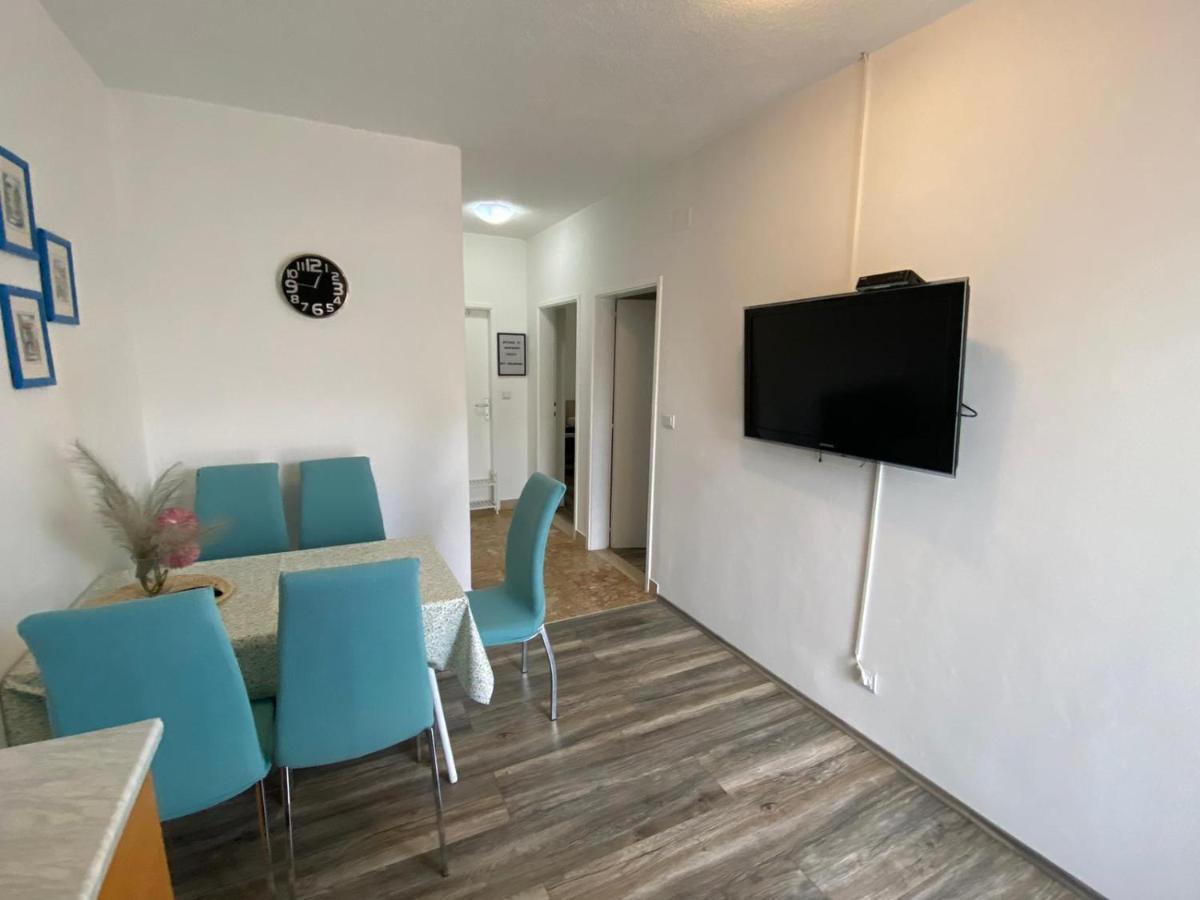 Apartmani Juricev Vodice Habitación foto